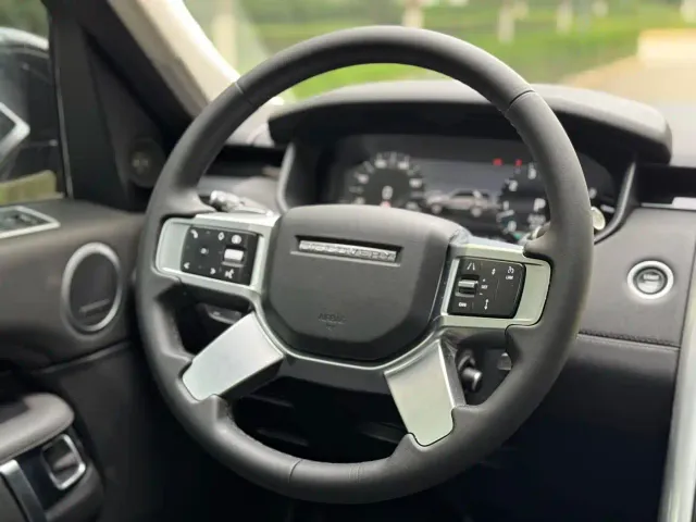 Land Rover Discovery — Фото автомобиля 9