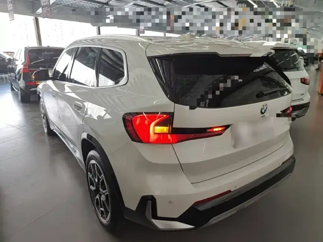 BMW X1 — Фото автомобиля 4