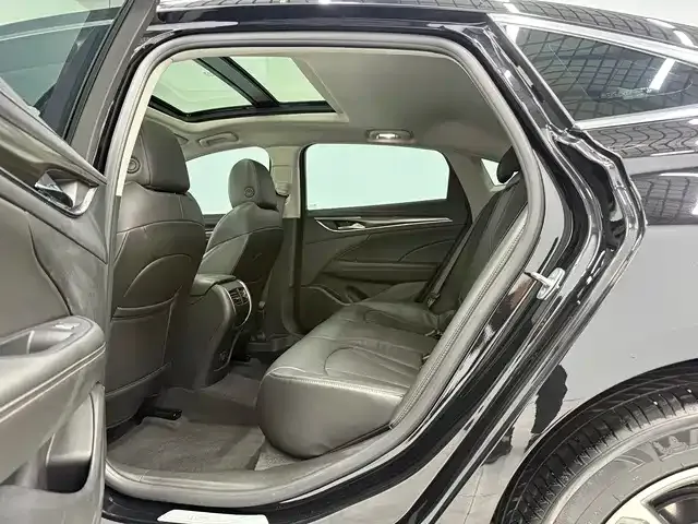Buick LaCrosse — Фото автомобиля 8