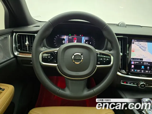 Вольво V60 V60 Cross Country 2 поколение B5 Ultimate AWD — Фото автомобиля 12