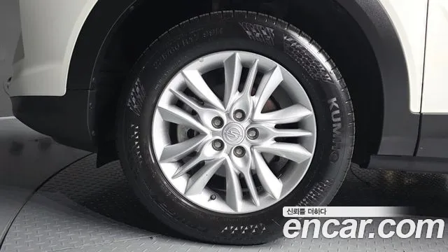 KGM Korando Beautiful — Фото автомобиля 5