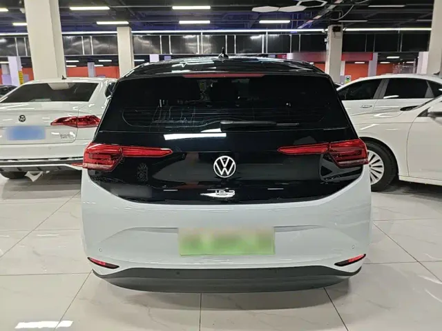 Volkswagen ID.3 — Фото автомобиля 5