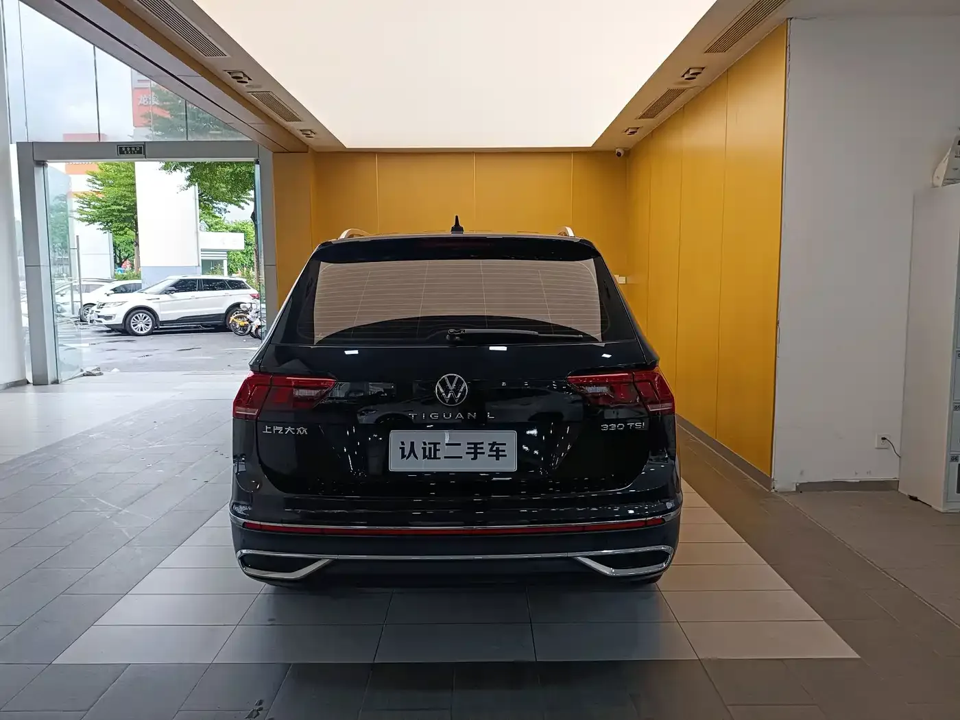 Volkswagen Tiguan L 2022 330TSI Automatic 2WD Smart Edition — Фото автомобиля 27