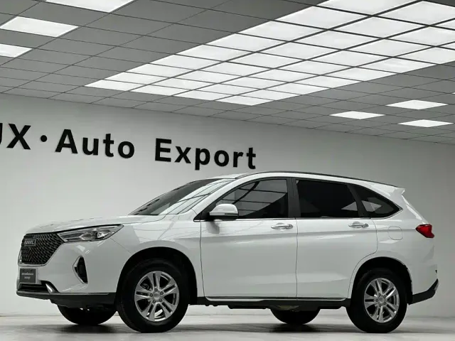 Haval M6 — Фото автомобиля 8