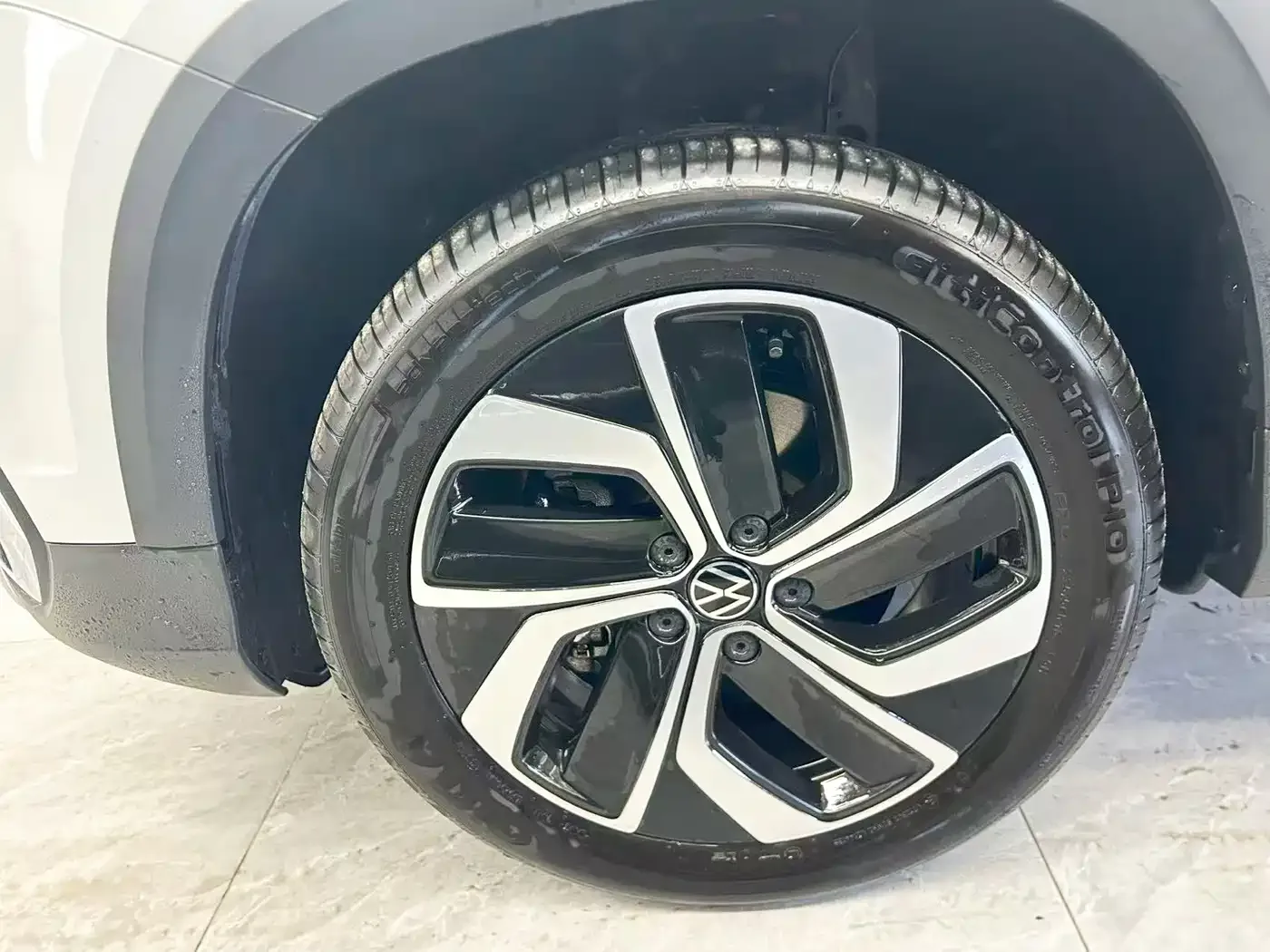 Volkswagen Tharu 2024 300TSI 2WD Full Moon Edition — Фото автомобиля 22