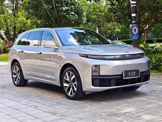 Li Auto L7 — Фото автомобиля 3