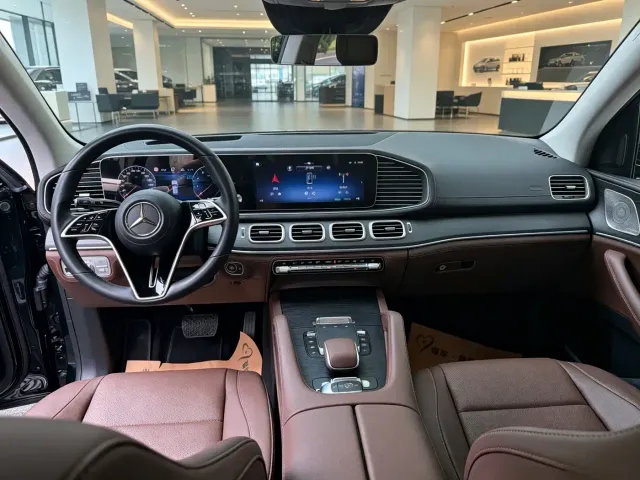Mercedes-Benz GLE-Class — Фото автомобиля 14