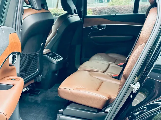 Volvo XC90 — Фото автомобиля 10