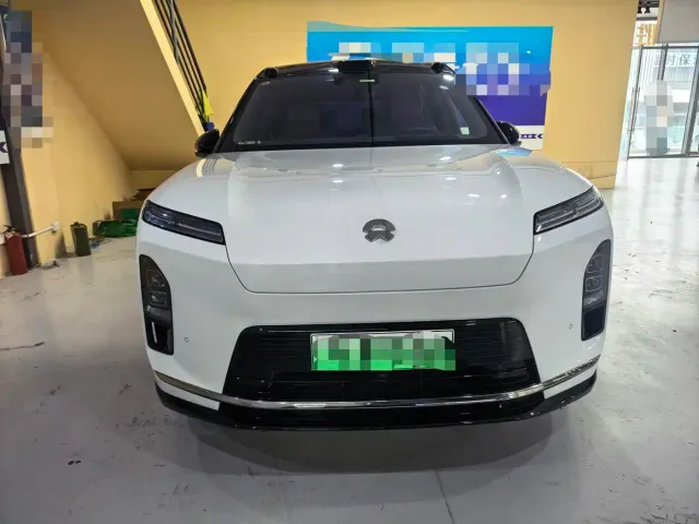 Nio ES8 — Фото автомобиля 2