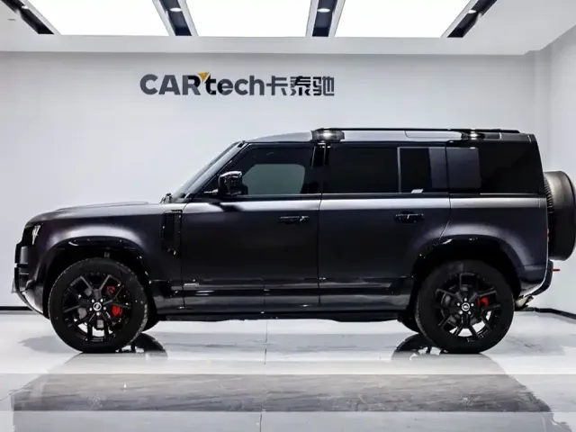 Land Rover Defender — Фото автомобиля 3