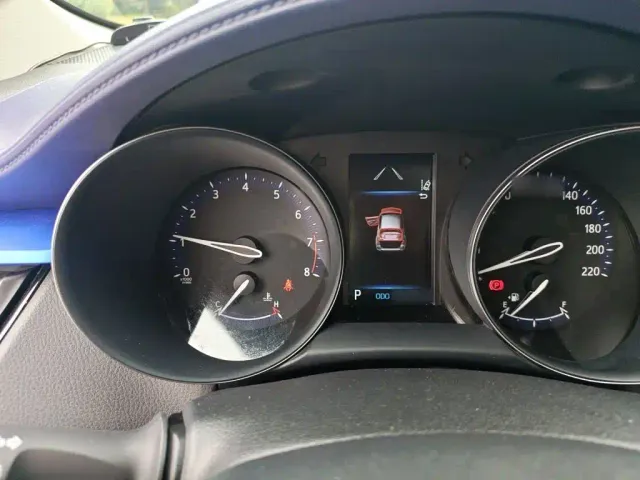 Toyota Toyota C-HR 2022 2.0L Leading Edition — Фото автомобиля 3