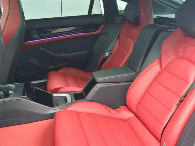 Porsche Panamera — Фото автомобиля 9