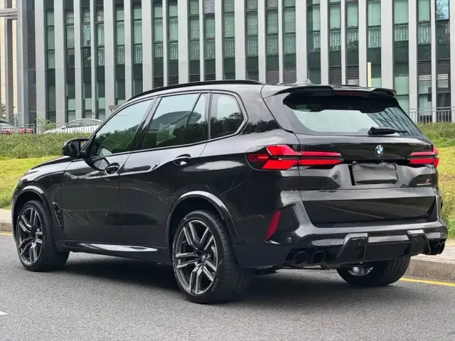 BMW X5 M — Фото автомобиля 8