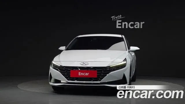 Hyundai Avante CN7 — Фото автомобиля 3