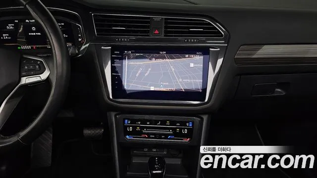 Volkswagen Tiguan — Фото автомобиля 14