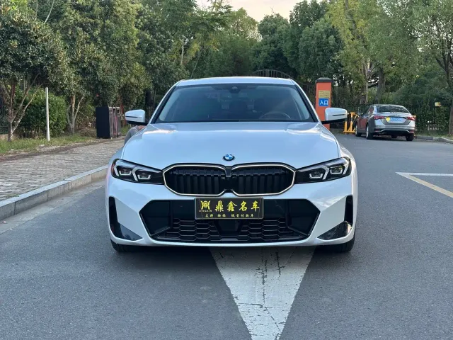 BMW 3 Series — Фото автомобиля 3