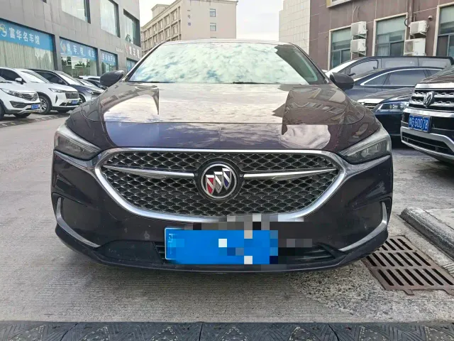 Buick LaCrosse — Фото автомобиля 2