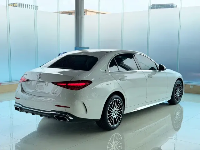 Mercedes-Benz C-Class — Фото автомобиля 6