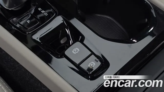 Вольво XC40 B4 Ultimate Bright — Фото автомобиля 15