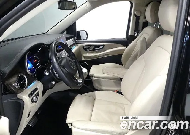 Mercedes-Benz V-Class — Фото автомобиля 8