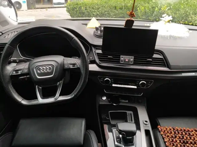 Audi Q5L — Фото автомобиля 12
