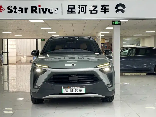 Nio ES8 — Фото автомобиля 2