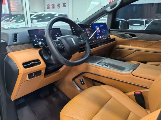 Wey Alpine — Фото автомобиля 5