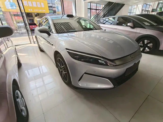 BYD Han L — Фото автомобиля 3