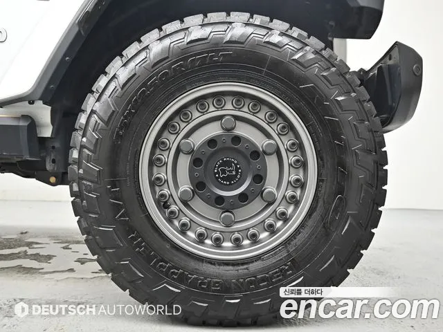 Jeep Wrangler JL — Фото автомобиля 5