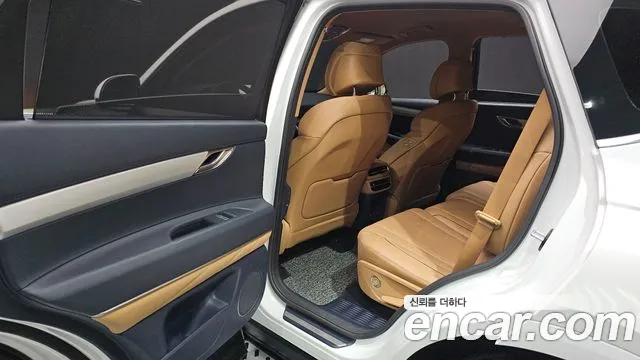 Genesis GV80 — Фото автомобиля 16