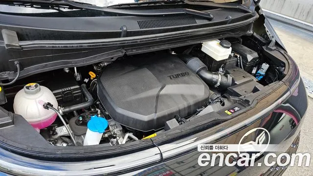 Hyundai Staria Staria 2WD автодом — Фото автомобиля 6
