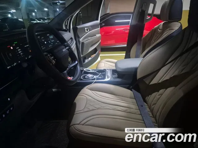 Kia Carnival Generation 4 — Фото автомобиля 9