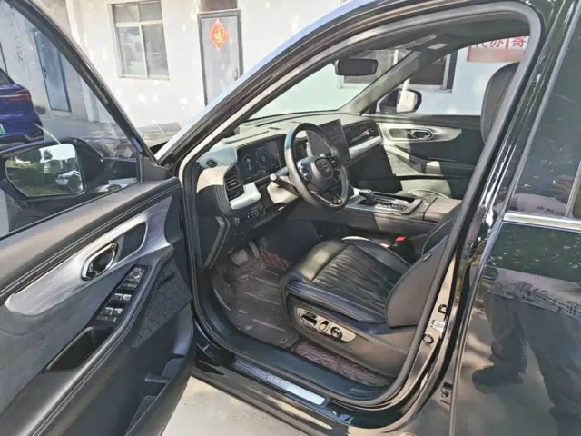 GAC Trumpchi GS8 — Фото автомобиля 15