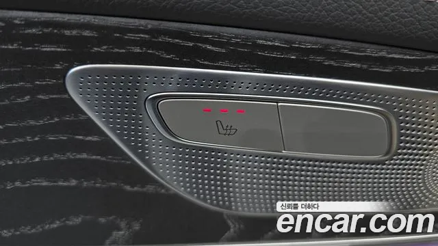 Mercedes-Benz CLS-Class — Фото автомобиля 30