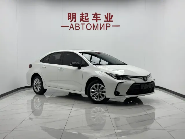 Toyota Corolla — Фото автомобиля 2