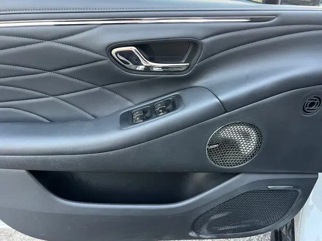 GAC Aion RT — Фото автомобиля 15