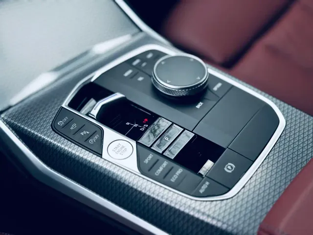 BMW 3 Series — Фото автомобиля 8
