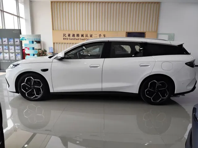 BYD Seal 06 DM-i Touring — Фото автомобиля 6