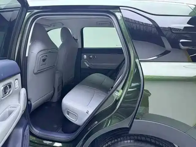 Leapmotor A10 — Фото автомобиля 9