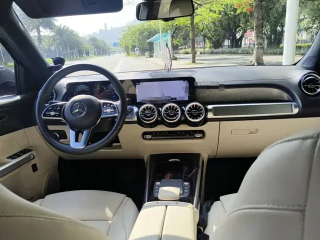 Mercedes-Benz EQB — Фото автомобиля 12