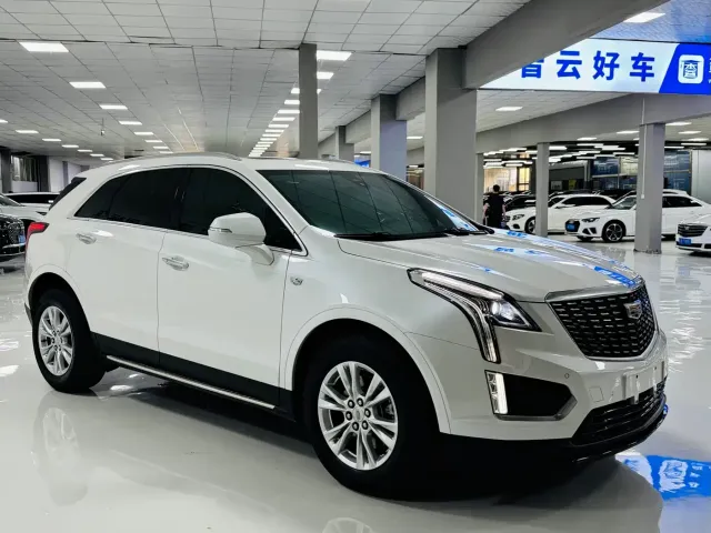 Cadillac XT5 — Фото автомобиля 3