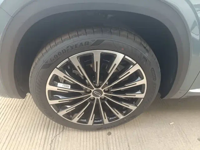Geely Xingyue L — Фото автомобиля 24
