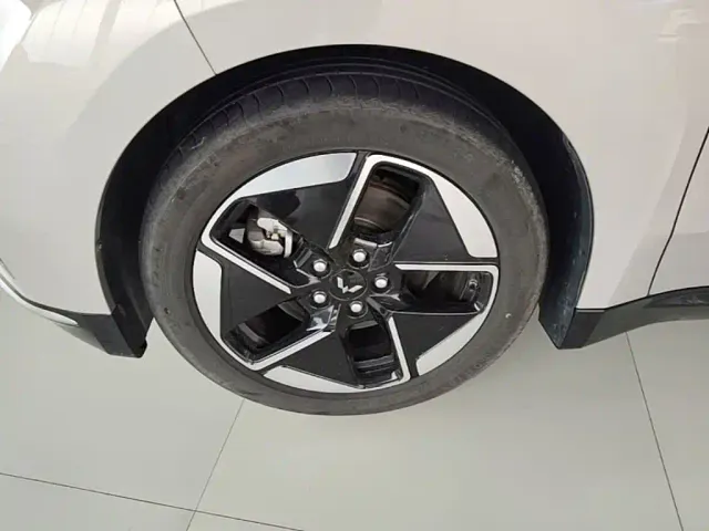 Wuling Starlight — Фото автомобиля 22