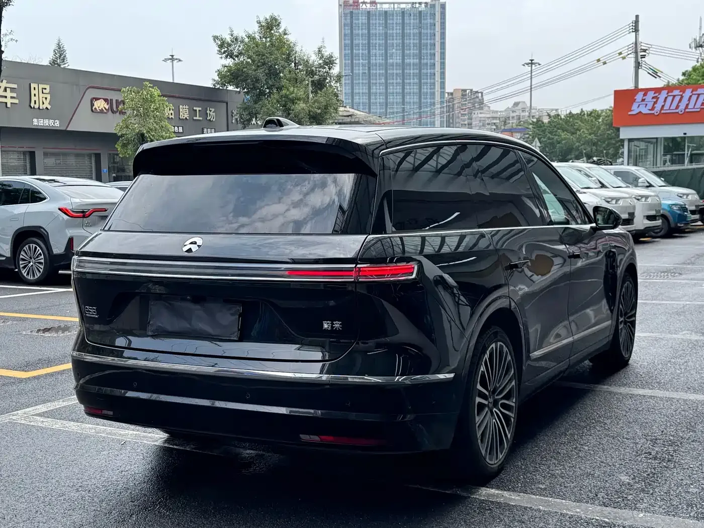 NIO NIO ES8 2025 Base Model — Фото автомобиля 5