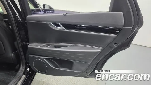 Genesis G80 RG3 — Фото автомобиля 14