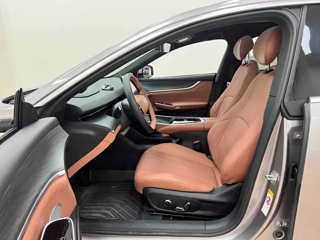 Changan Qiyuan A07 — Фото автомобиля 10