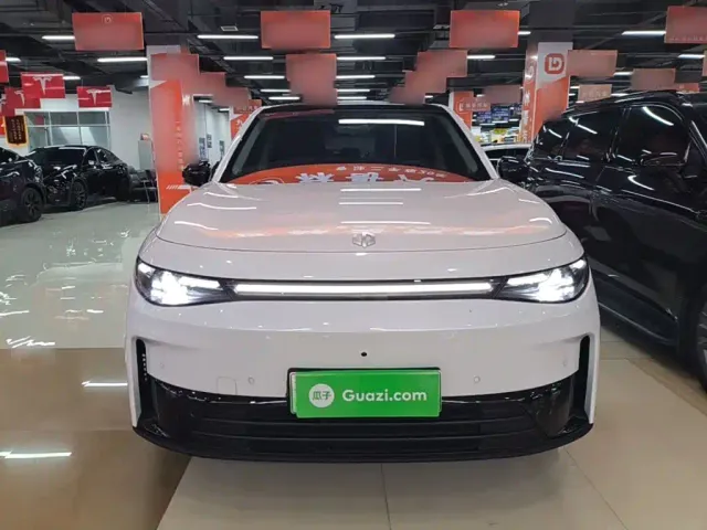 Leapmotor C10 — Фото автомобиля 2