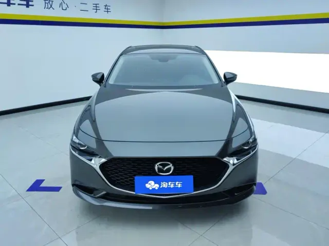 Mazda Axela — Фото автомобиля 2