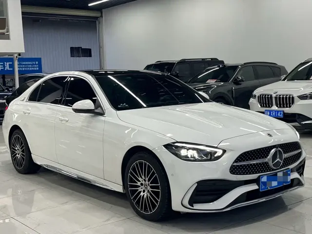 Mercedes-Benz C-Class — Фото автомобиля 3