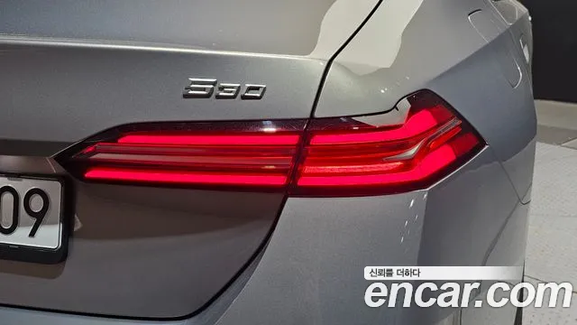 BMW 5-Series 5 серия (G60) 530i xDrive M Sport — Фото автомобиля 21
